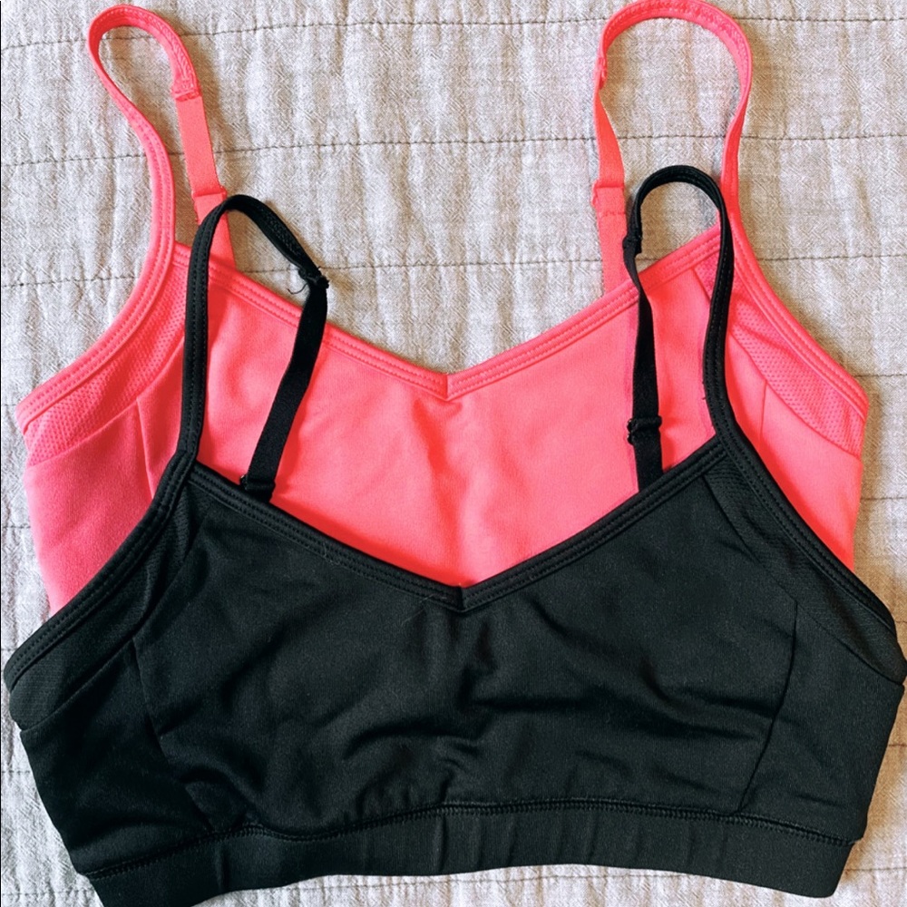 Sports bra